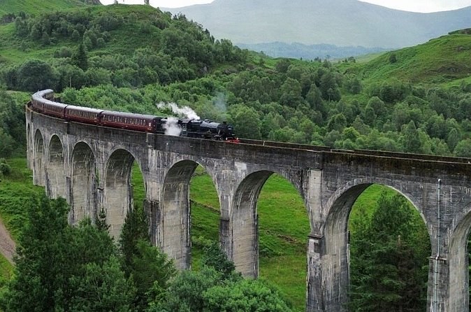 Edinburgh: Glenfinnan Viaduct, Glencoe & Fort William